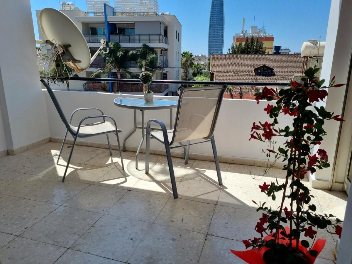 Ikaros Boutique Apartment Limassol Extérieur photo
