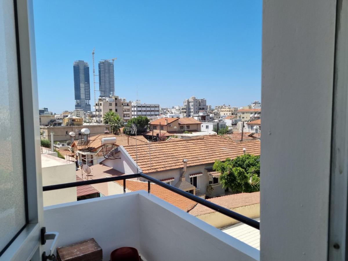 Ikaros Boutique Apartment Limassol Extérieur photo